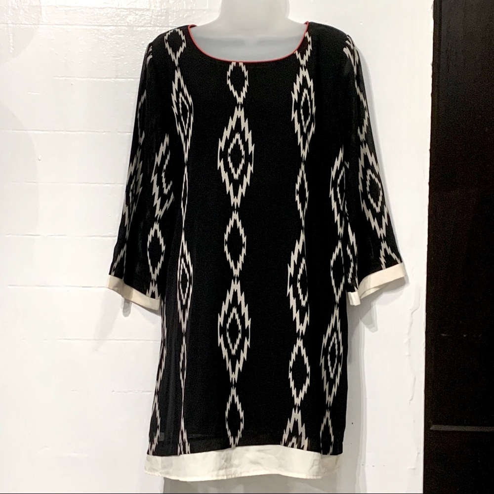 Liberty Love. 3/4-sleeved Aztec pattern dress.